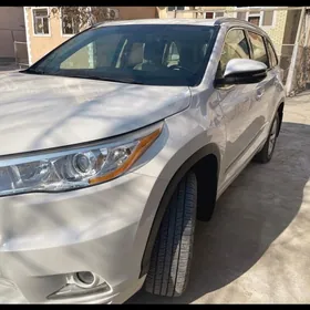 Toyota Highlander 2016