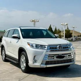 Toyota Highlander 2019