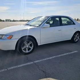 Toyota Camry 1999