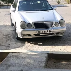 Mercedes-Benz E320 2000