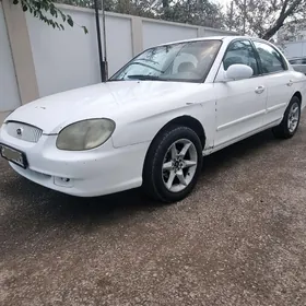 Hyundai Sonata 1999