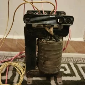 ТРАНСФОРМАТОР НАПРЯЖЕНИЯ