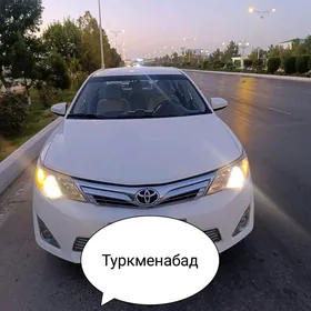 Toyota Camry 2012