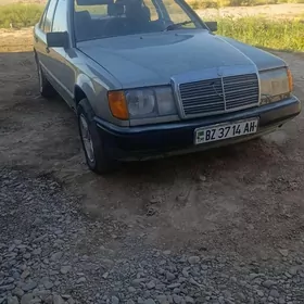 Mercedes-Benz 300D 1990