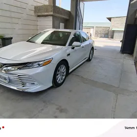 Toyota Camry 2020