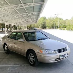 Toyota Camry 1997