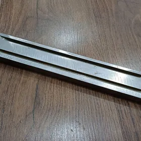 Gyzyl guýulýan galyp