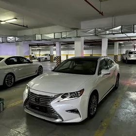 Lexus ES 350 2017
