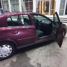 Opel Astra 2003