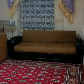 mir1 1komnat  4/1 etazy satlyk