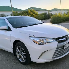 Toyota Camry 2016