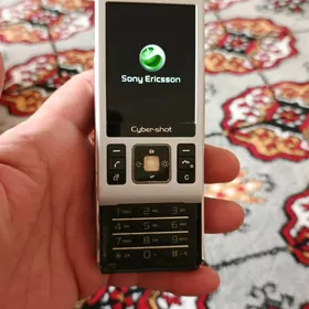 Sony Ericsson C905 prastoy
