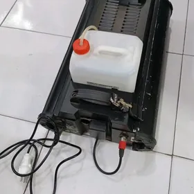 Туссе. машын