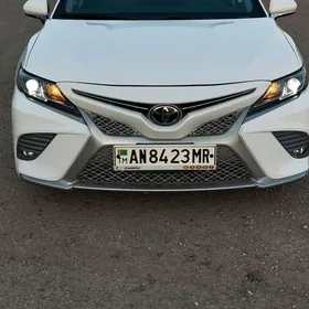 Toyota Camry 2020