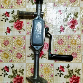 Дрель ручная