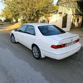 Toyota Camry 2000