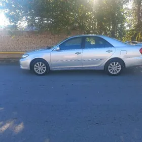 Toyota Camry 2003