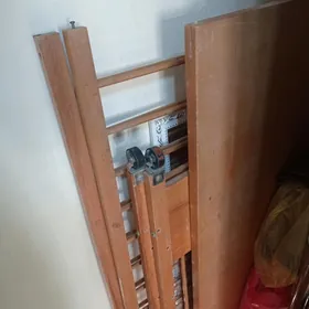 Детский кровать