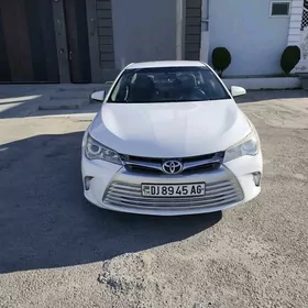 Toyota Camry 2015