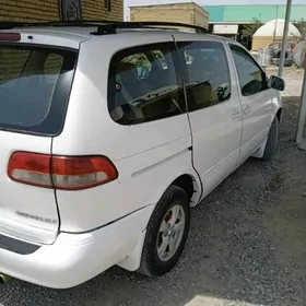 Toyota Sienna 2002