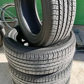 Yokohama 215 55 17 24Ý