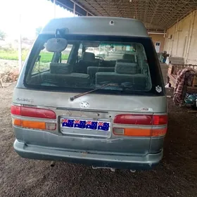 Toyota Hiace 1989