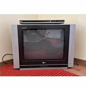 Телевизор. ДВД. DWD диски..