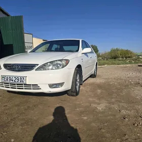 Toyota Camry 2004