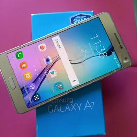 SAMSUNG  A7  TELEFON