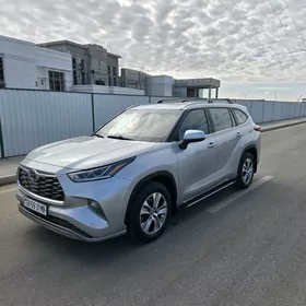 Toyota Highlander 2022