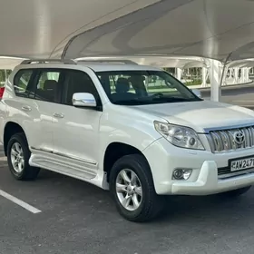 Toyota Land Cruiser Prado 2011