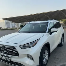 Toyota Highlander 2020