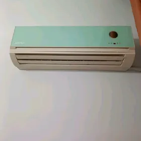 Akira Kansaner 40 lyk