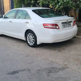 Toyota Camry 2010