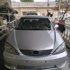 Toyota Camry 2005