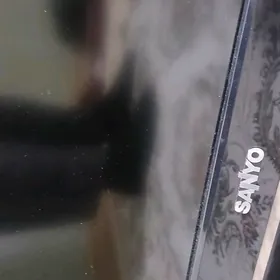 telewizor sanyoo