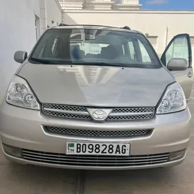 Toyota Sienna 2004