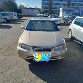 Toyota Camry 1997