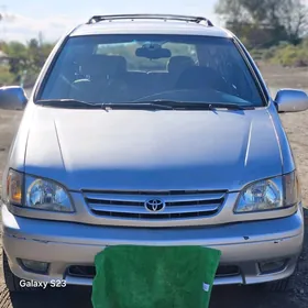 Toyota Sienna 2001