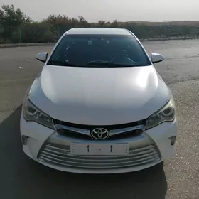 Toyota Camry 2016