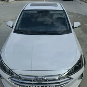 Hyundai Elantra 2020