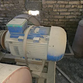 elek dwigatel двигатель motor