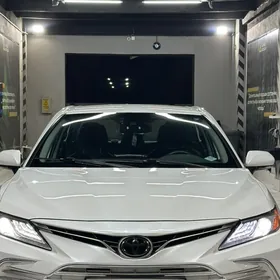 Toyota Camry 2022