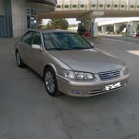 Toyota Camry 2000