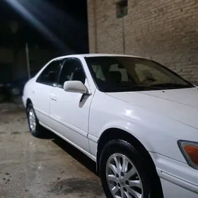 Toyota Camry 1999