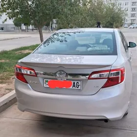 Toyota Camry 2013