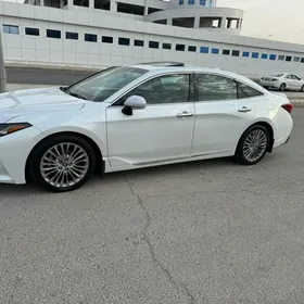 Toyota Avalon 2019