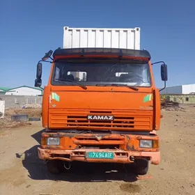 Kamaz 6520 2015