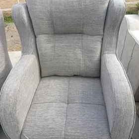 dikinci gyz gerek yumsak mebel