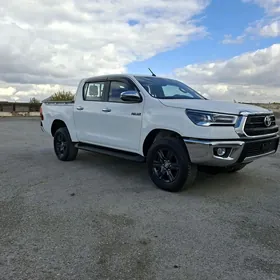 Toyota Hilux 2025